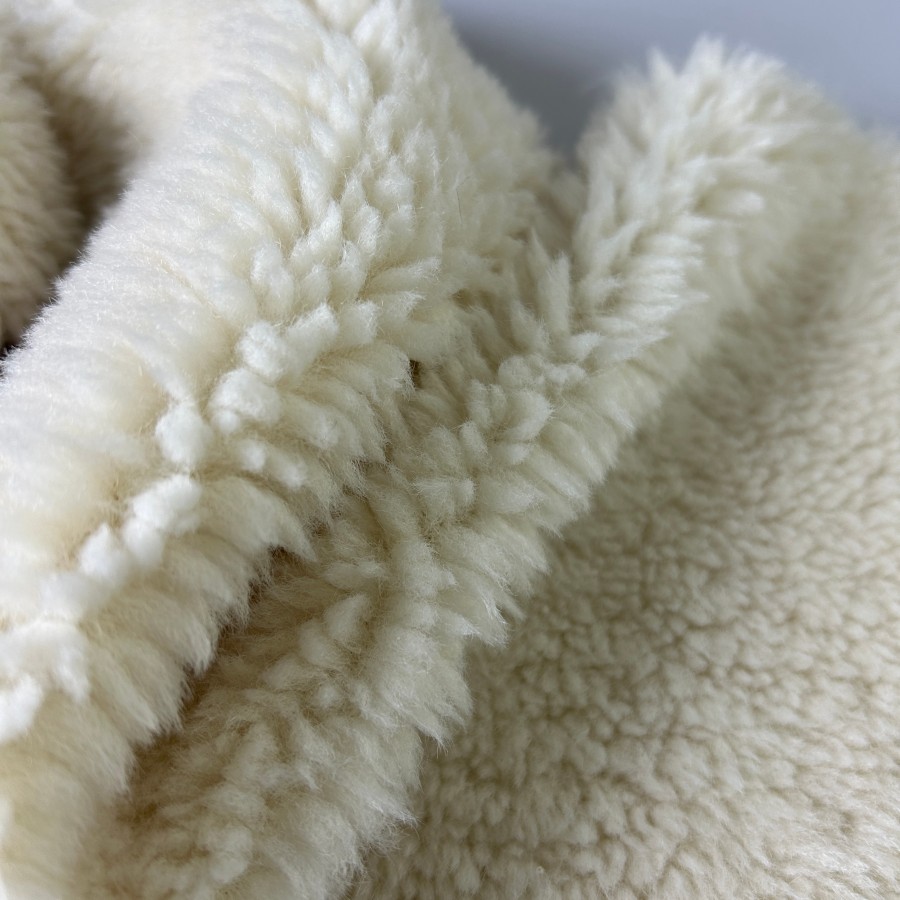 Imitation wool